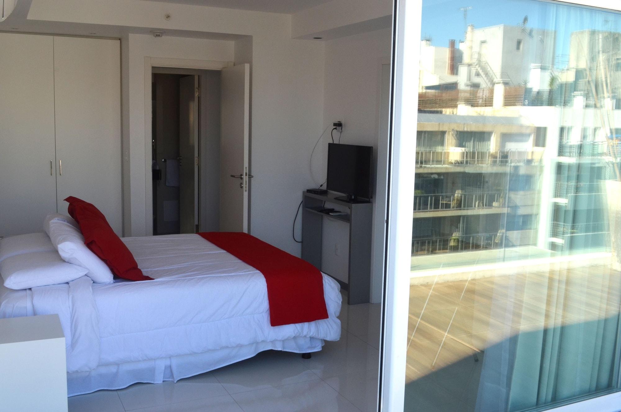 Hotel Gema Luxury Suites มอนเตวิเดโอ ภายนอก รูปภาพ